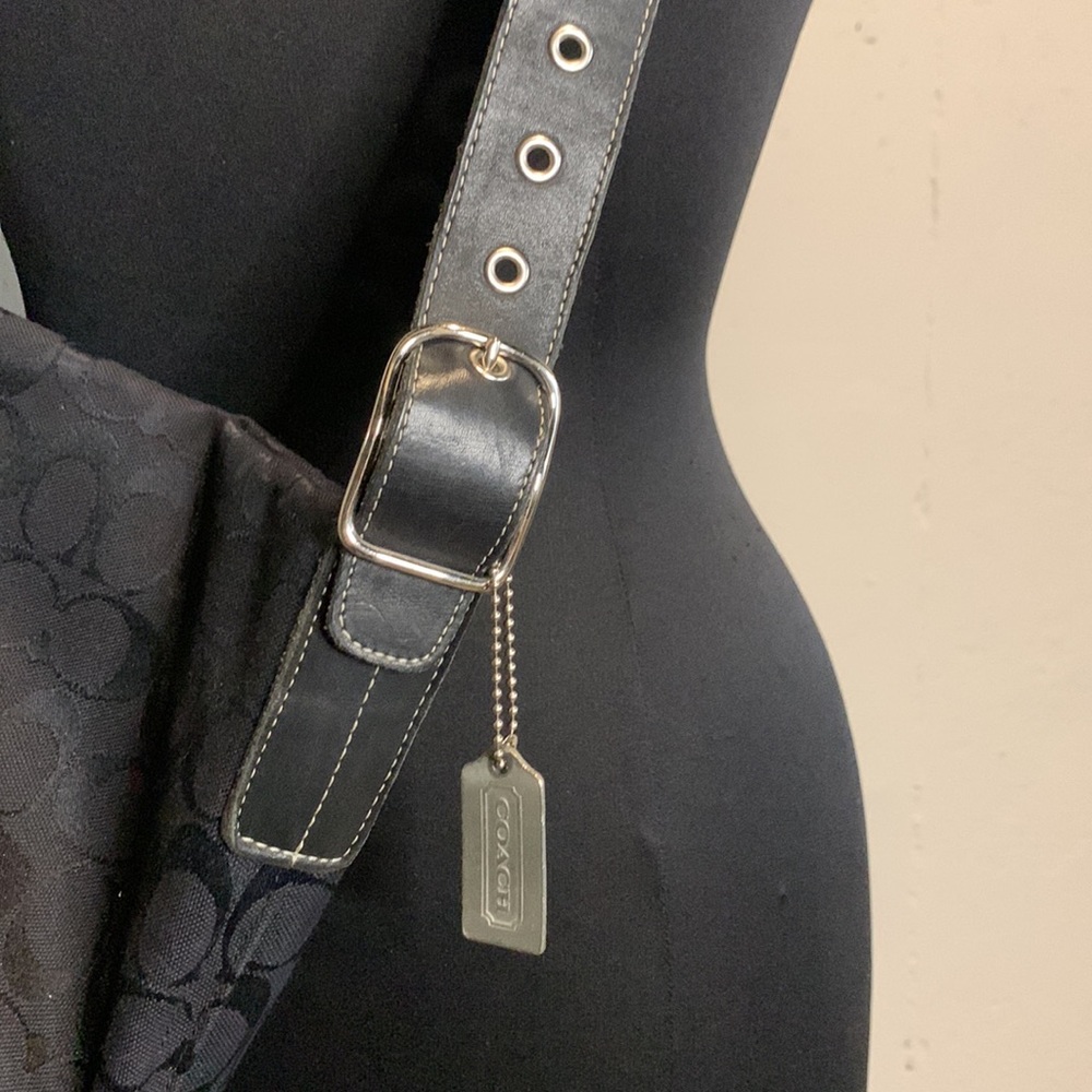 Coach Bag - Picture 2 of 11